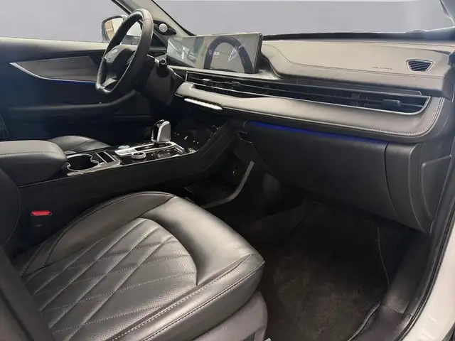 DR Automobiles DR7.0 view 14