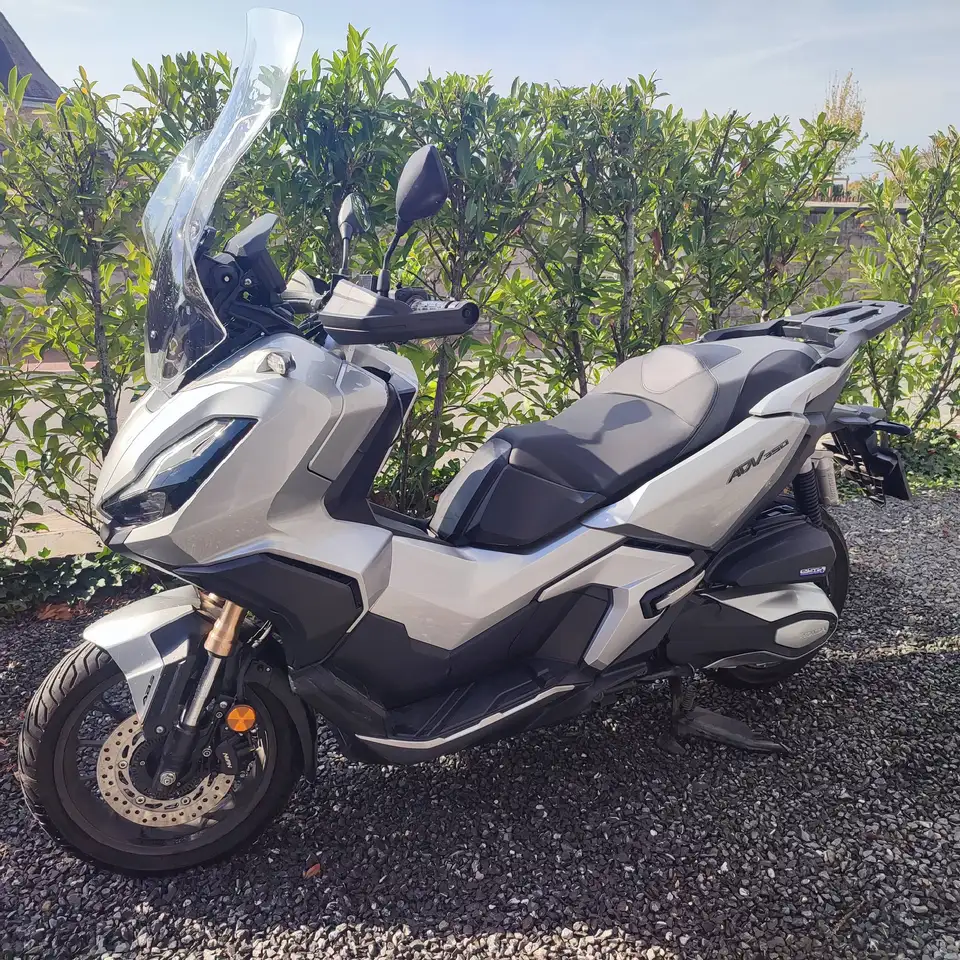 Honda ADV 350