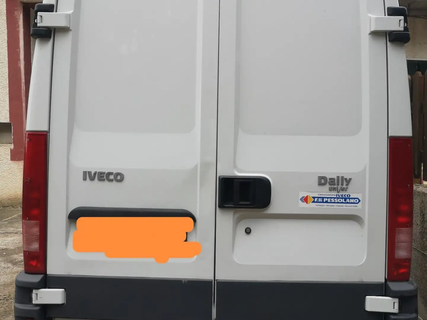 Iveco Daily bijela - 2