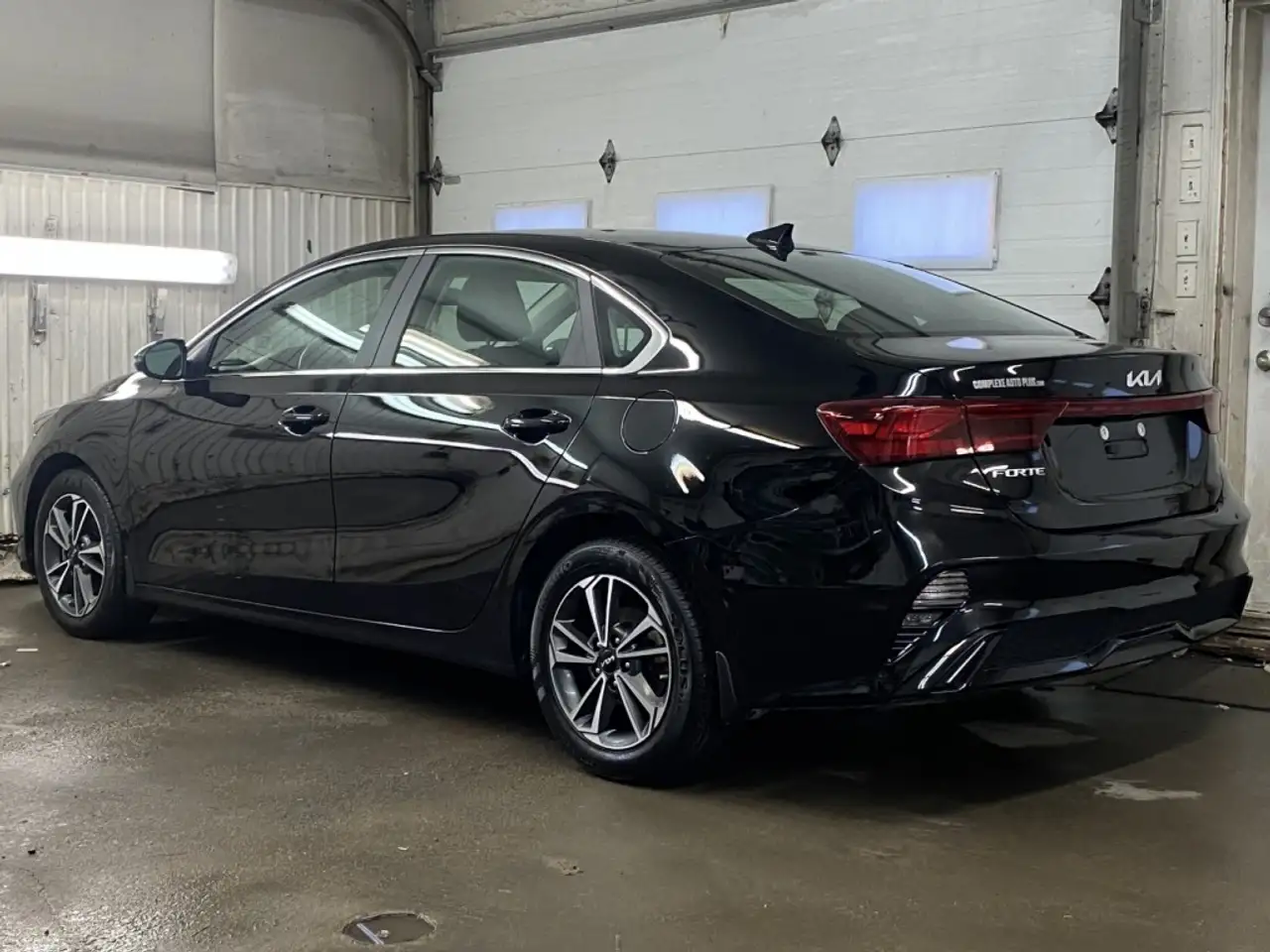 Kia Forte снимка Kia Forte
