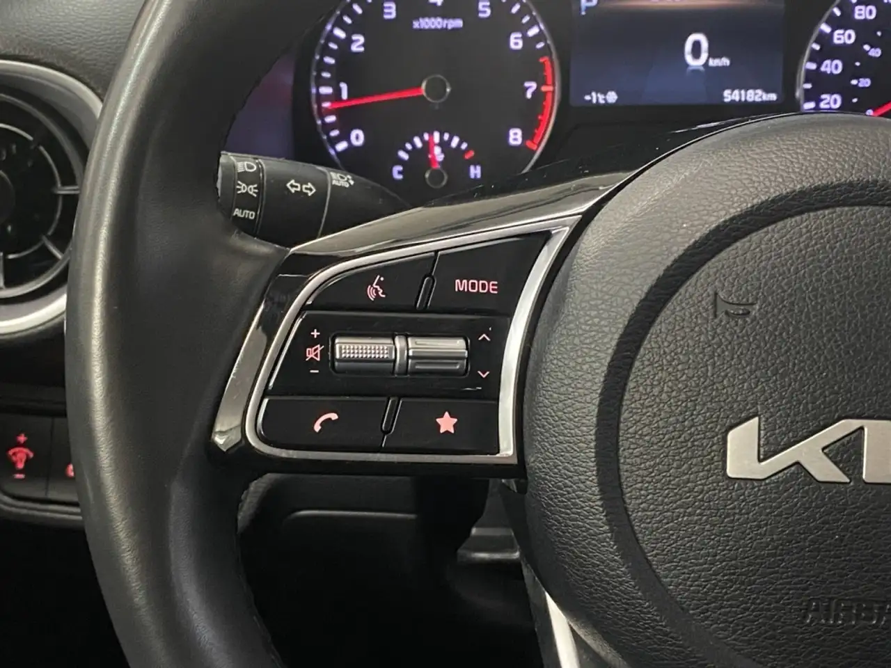 Kia Forte снимка Kia Forte