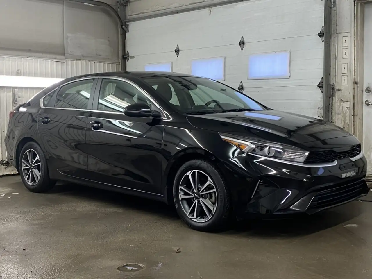 Kia Forte снимка Kia Forte