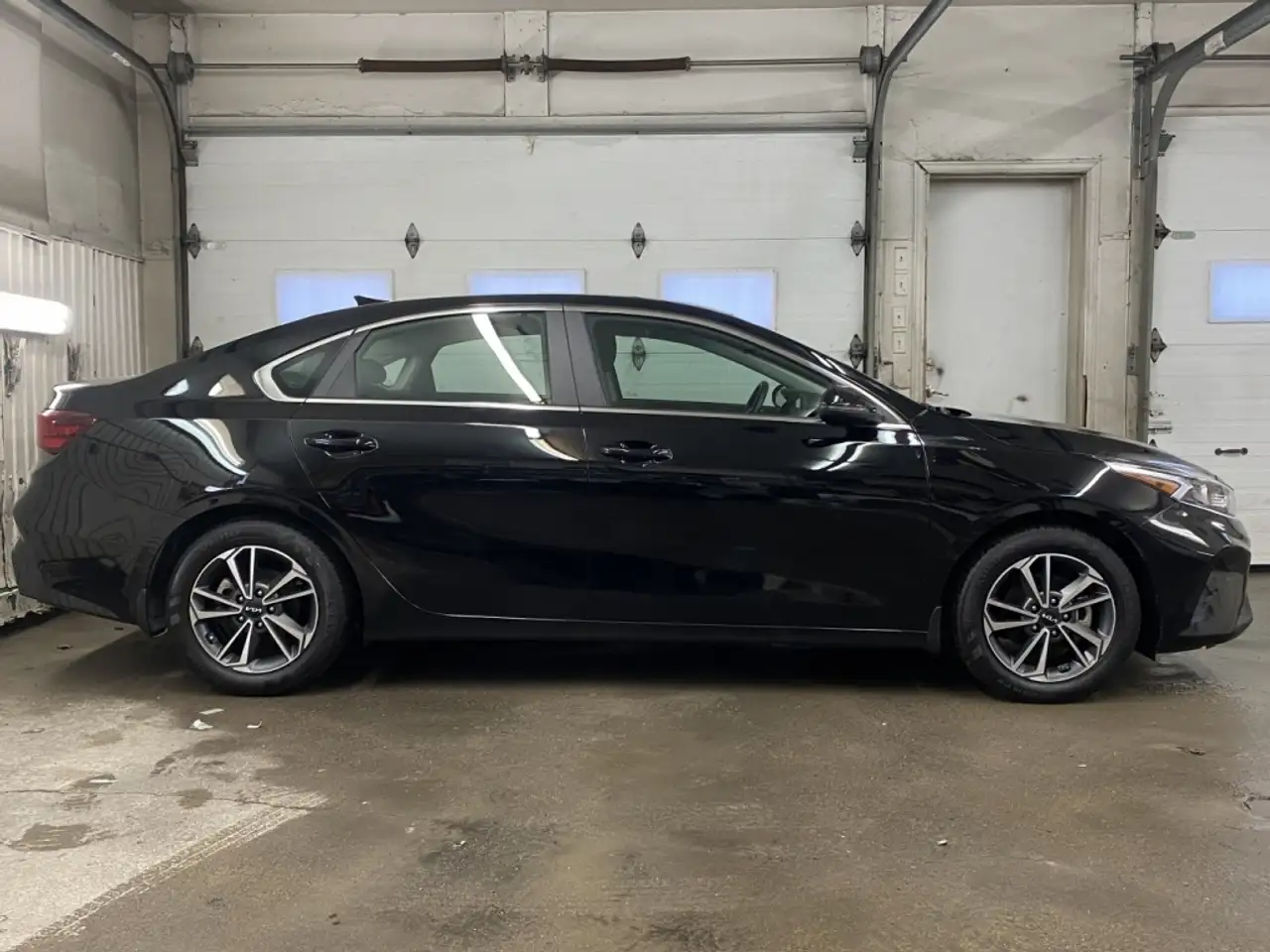 Kia Forte снимка Kia Forte