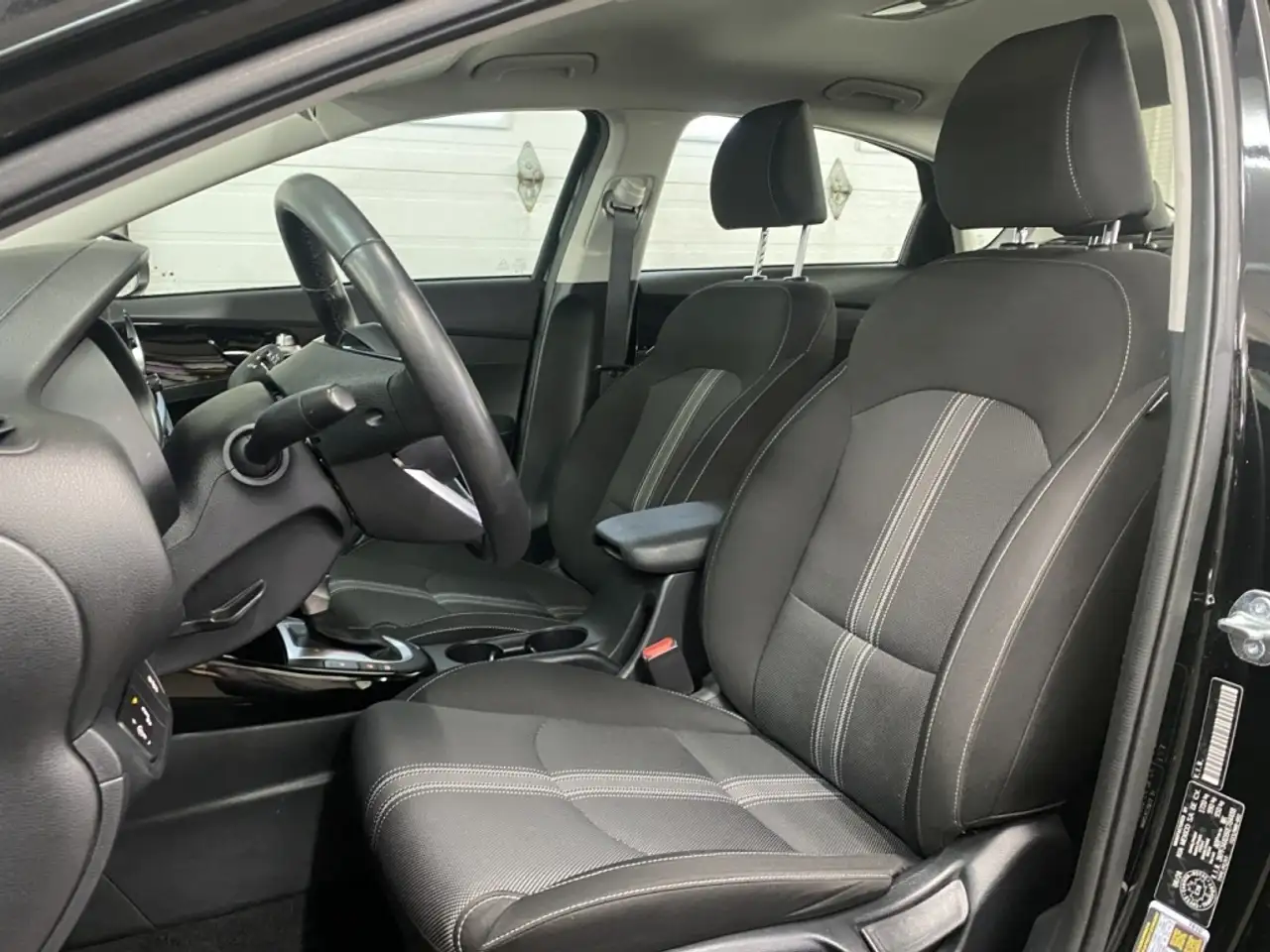 Kia Forte снимка Kia Forte