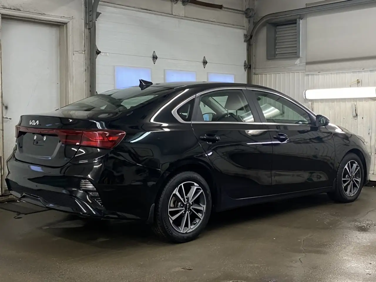 Kia Forte снимка Kia Forte