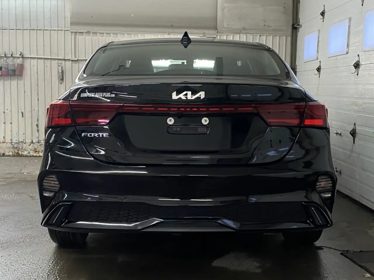 Kia Forte снимка Kia Forte