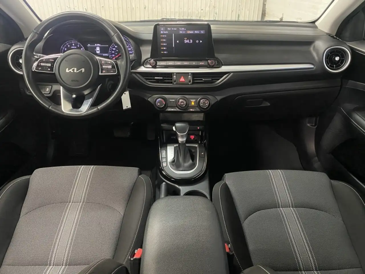 Kia Forte снимка Kia Forte