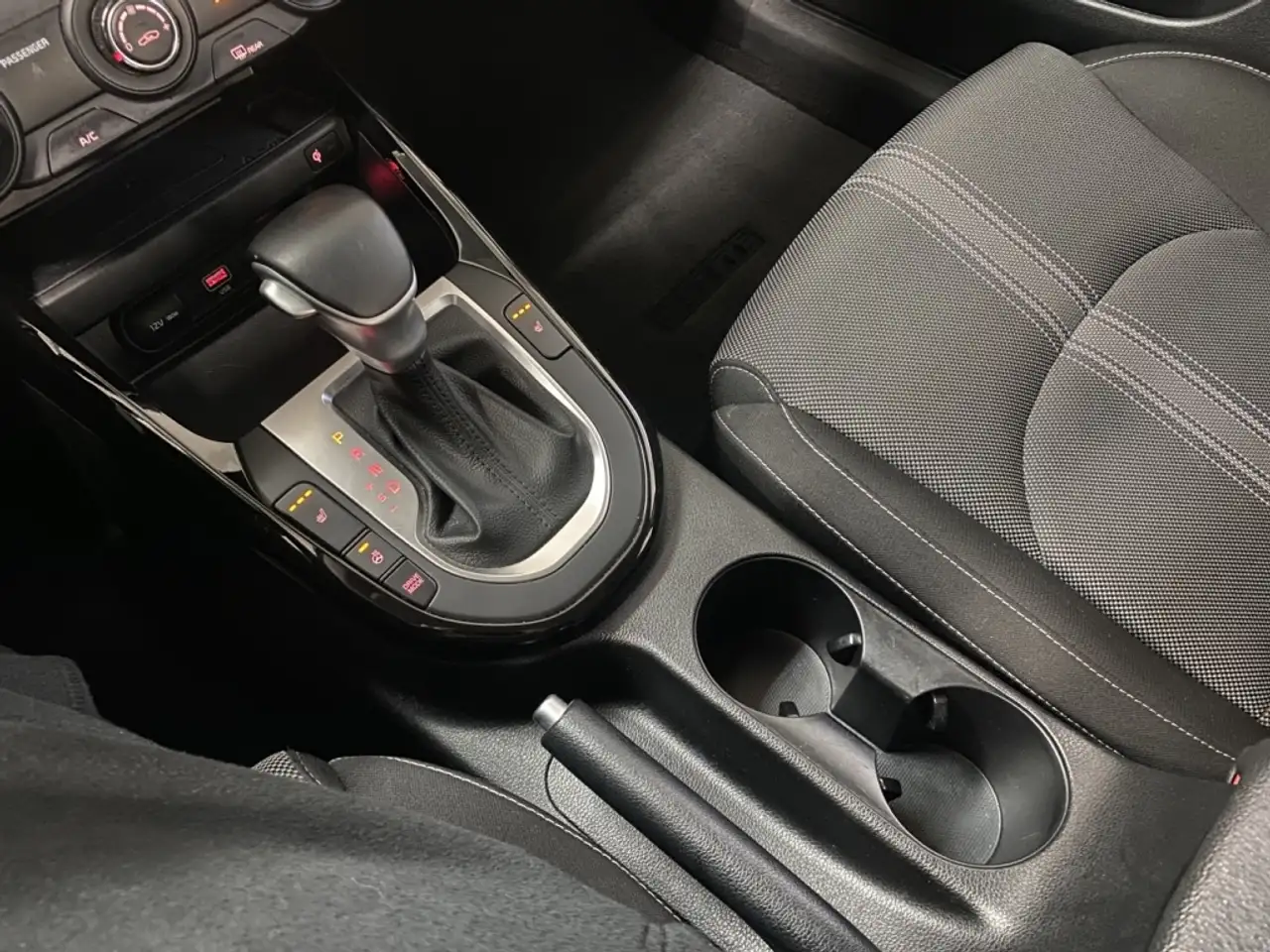 Kia Forte снимка Kia Forte