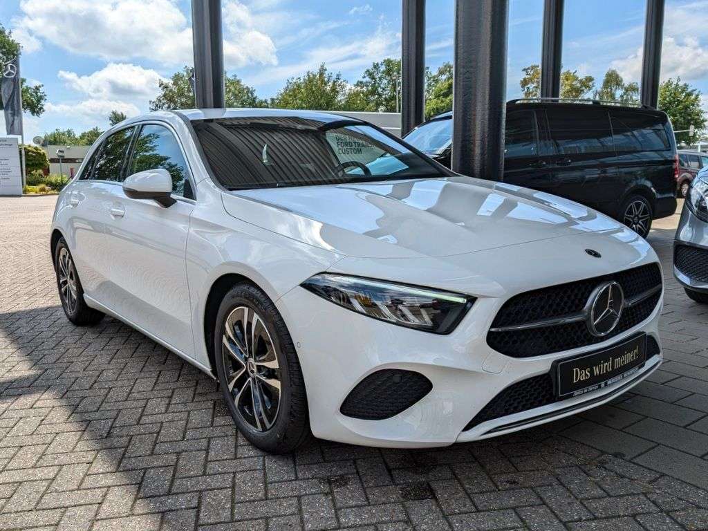 Mercedes-Benz A 180