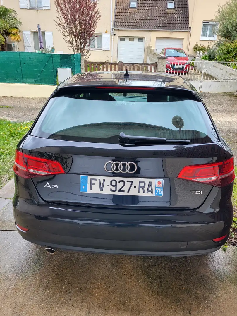 Audi A3 Sportback 1.6 TDI 116 Noir - 2