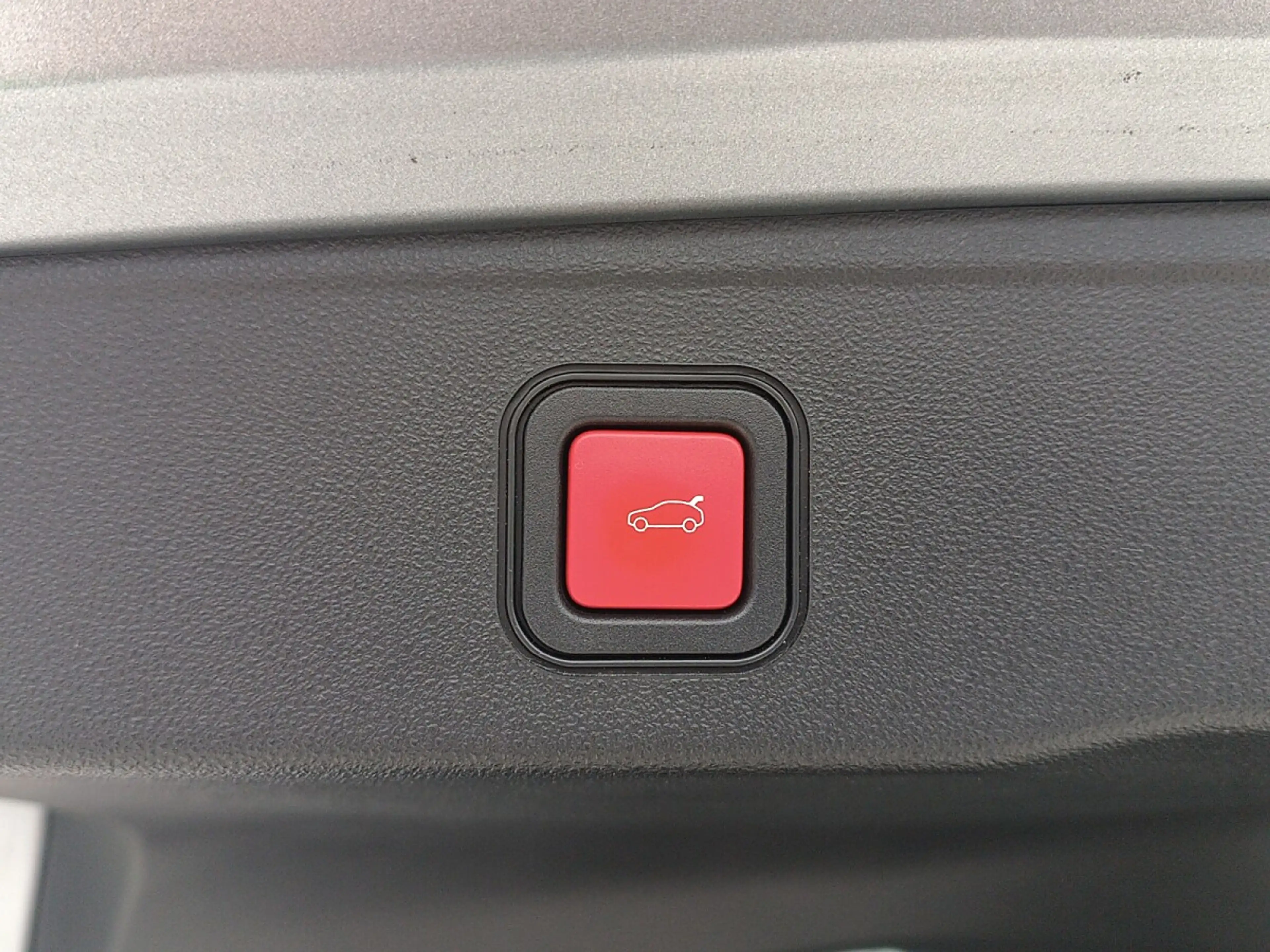 Jeep Avenger BEV 54kWh Summit — photo 15