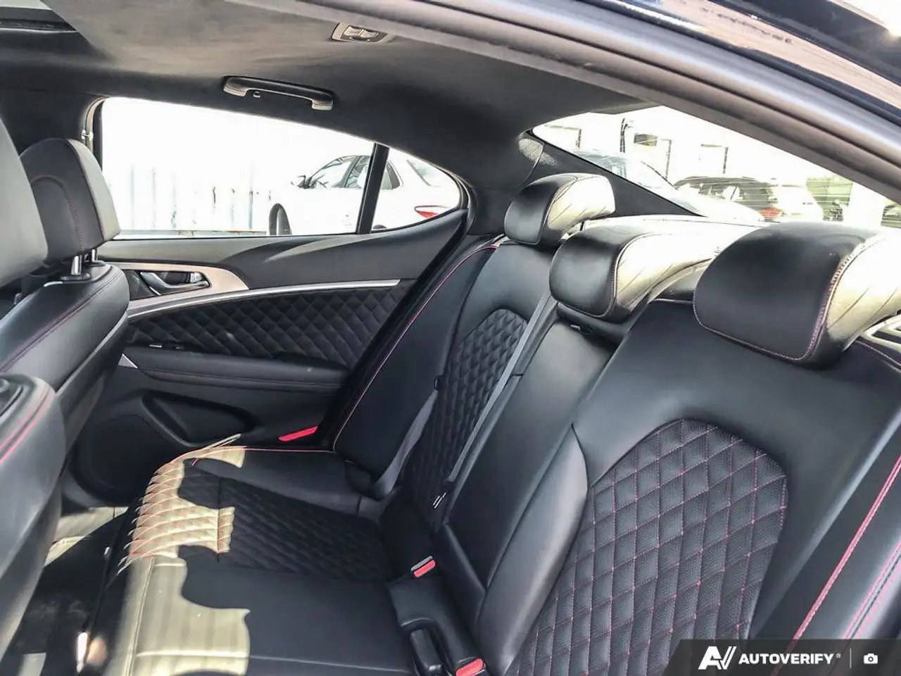 Genesis G70 снимка Genesis G70