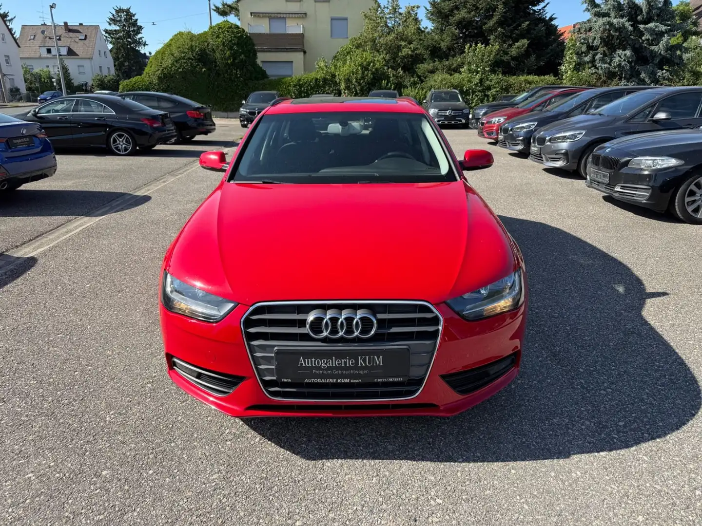 Audi A4 2.0TDI Avant Ambition / PANO / TEMPO / PDC Rouge - 2