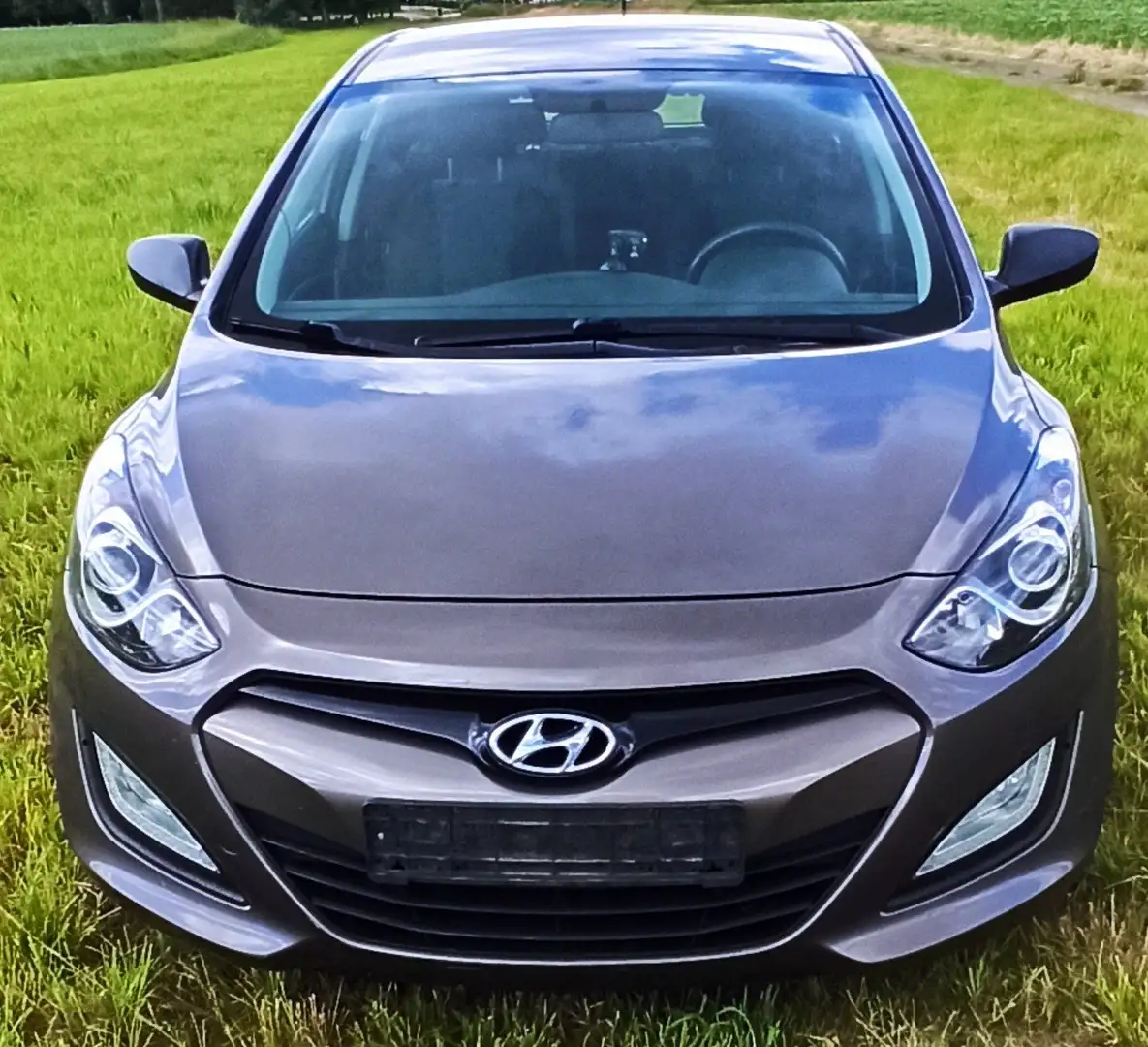 Hyundai i30 1.6 CRDi Style Bronze - 1