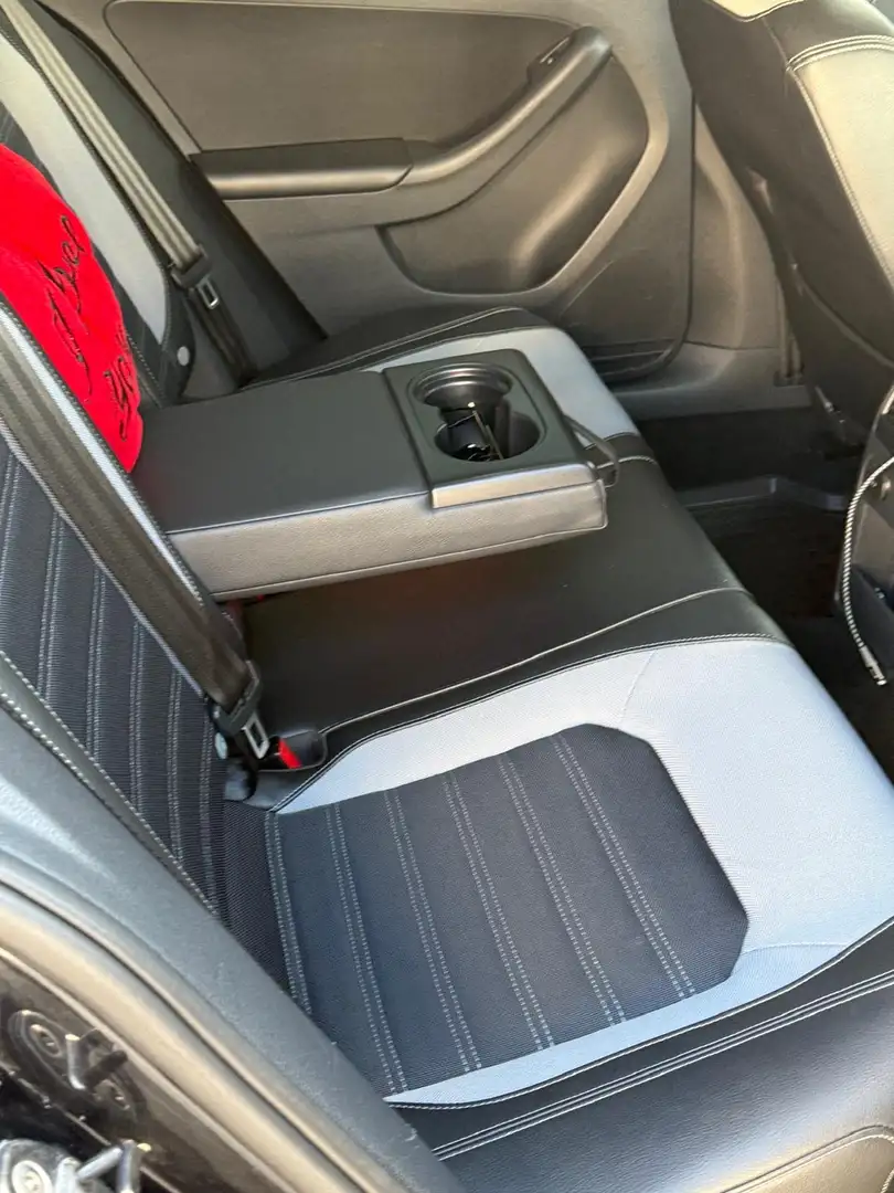 Volkswagen Jetta 1.4 TSI DSG Comfortline - 1
