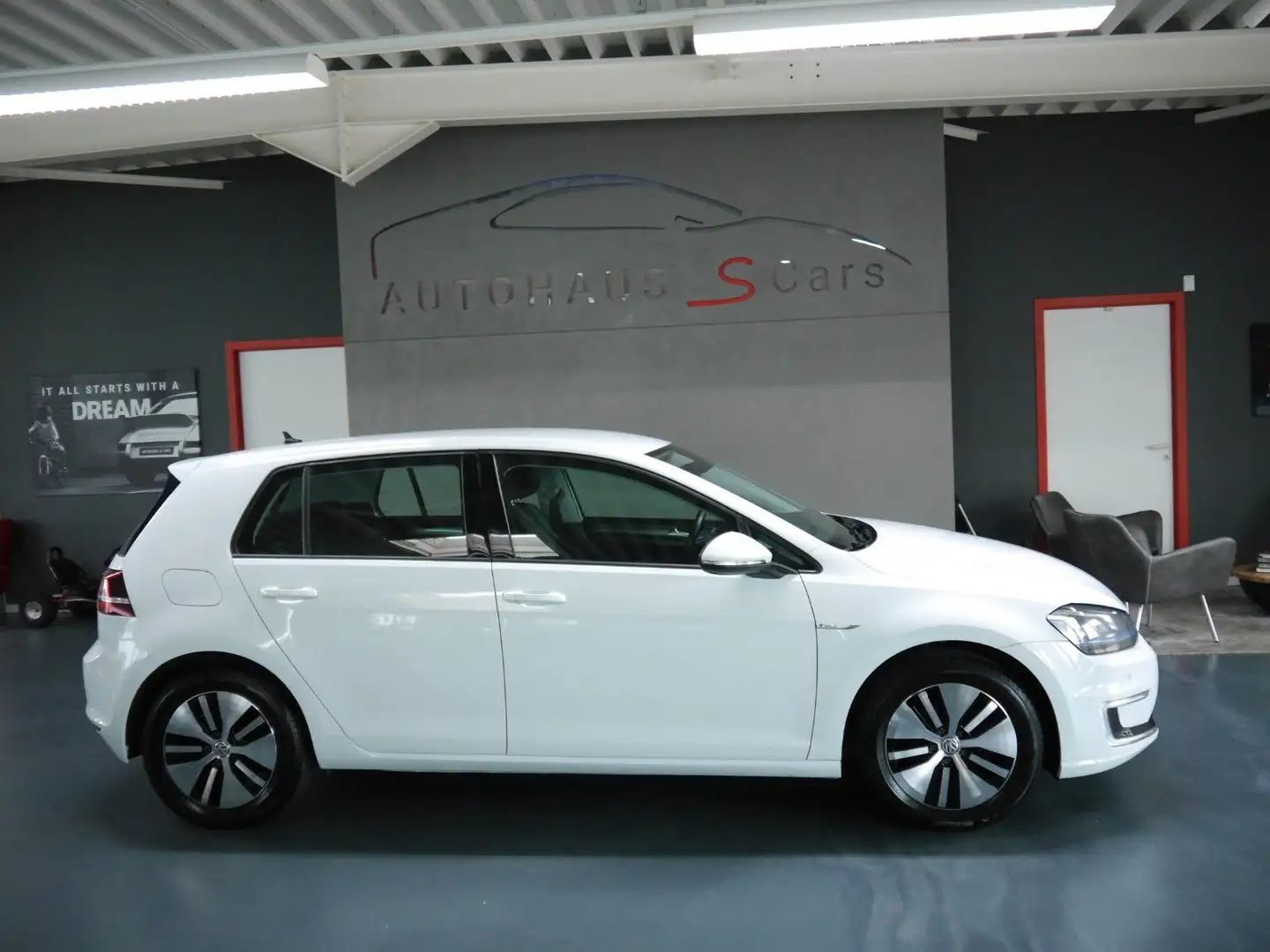 Volkswagen Golf VII Lim. e-Golf*Navi*LED* Blanc - 2