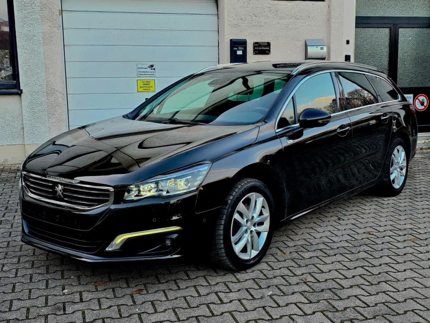 Peugeot 508 SW Style AUTOMATIK LED SCHALTWIPPEN PANORAMA - 1