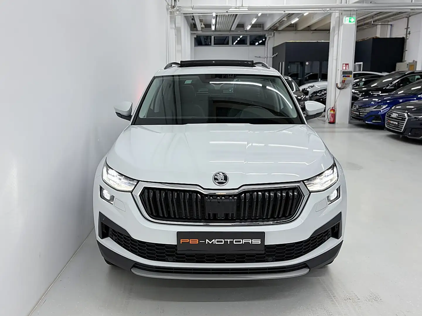 Skoda Kodiaq 2,0 TDI DSG Matrix LED Panorama Standheizung Ka... Weiß - 2