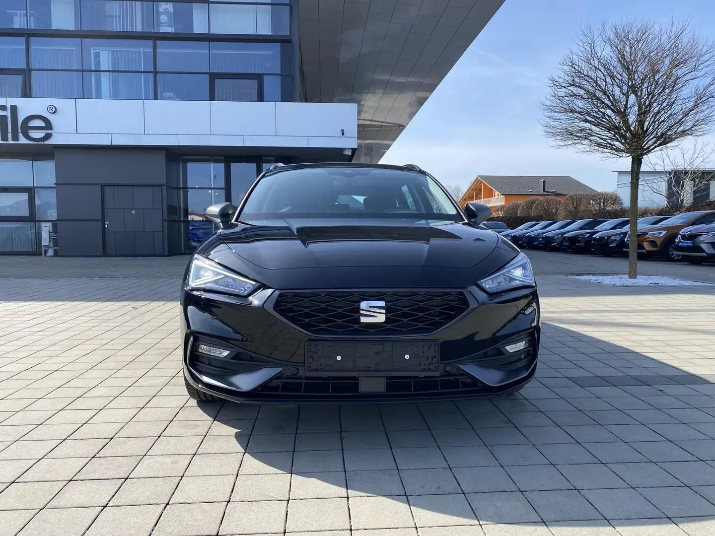 SEAT Leon Sportstourer FR NEW 1.5 TSI ACT 150, L+, NAV, L... Noir - 2
