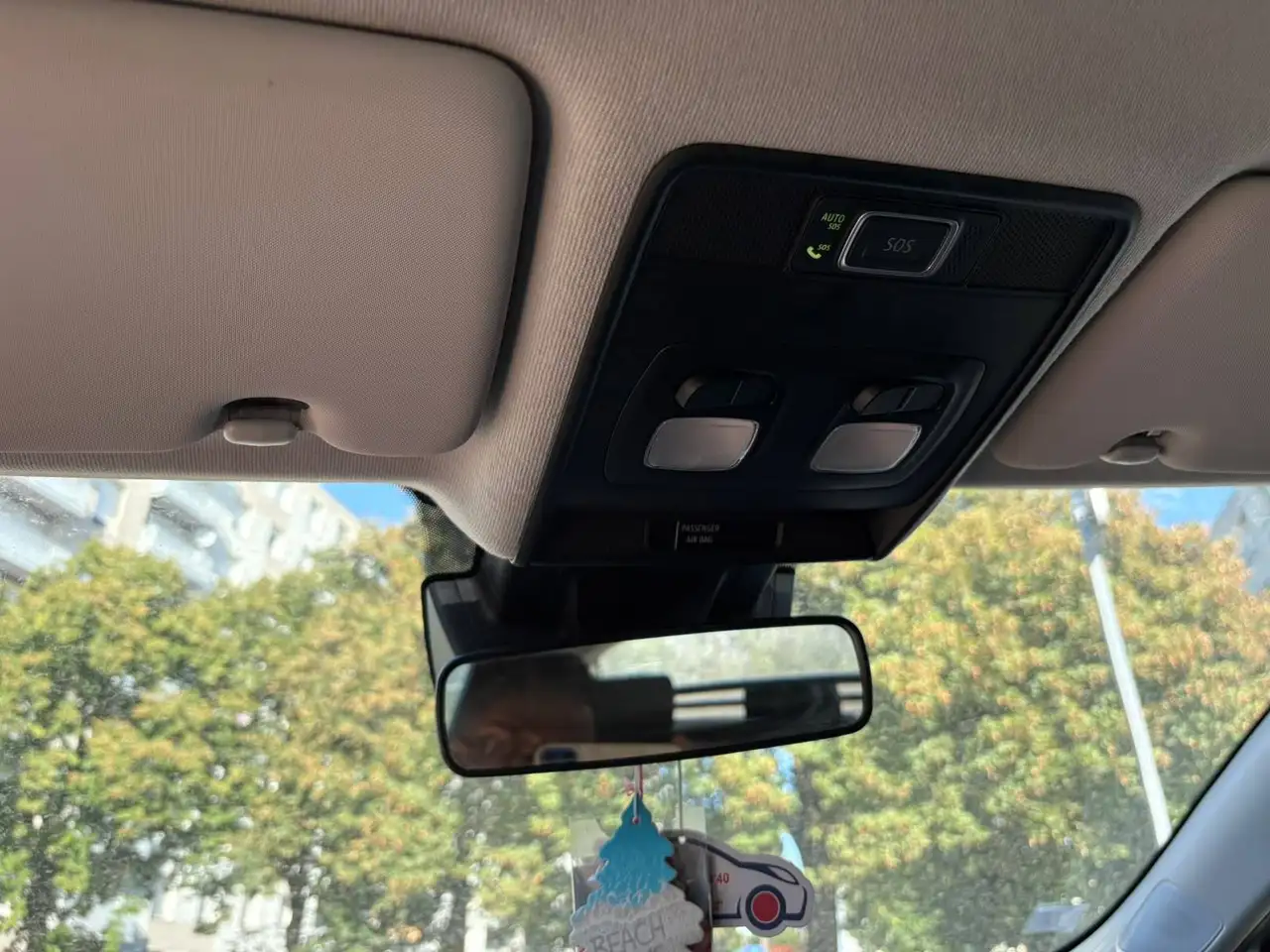 Renault Clio Citadine 3 portes — photo 2