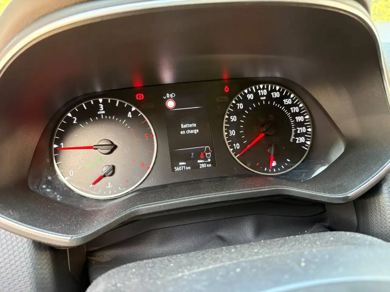 Renault Clio Citadine 3 portes — photo 6
