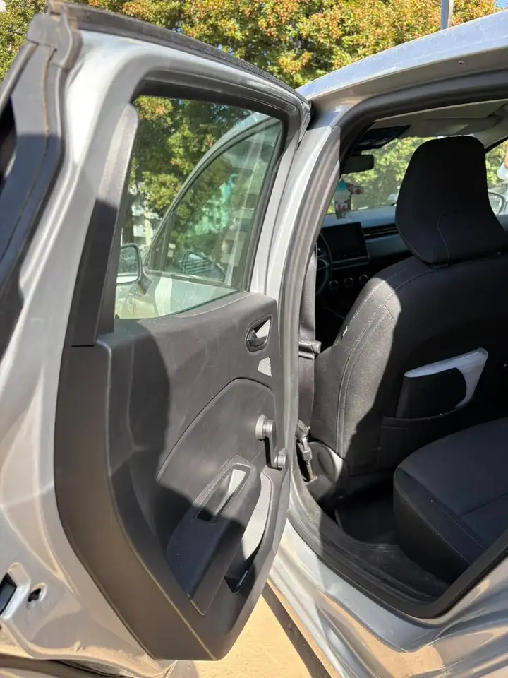 Renault Clio Citadine 3 portes — photo 7