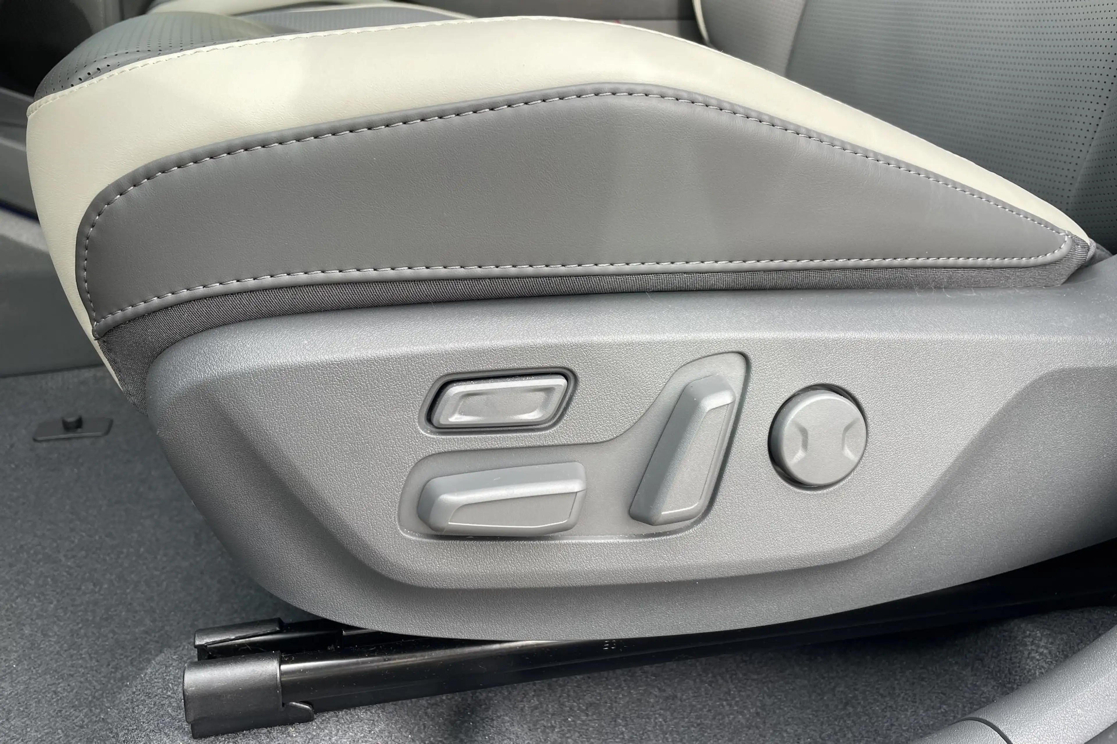 Kia EV3 GT-PlusLine 81.4 kWh | 360 camera | Schuif/kanteld — photo 12