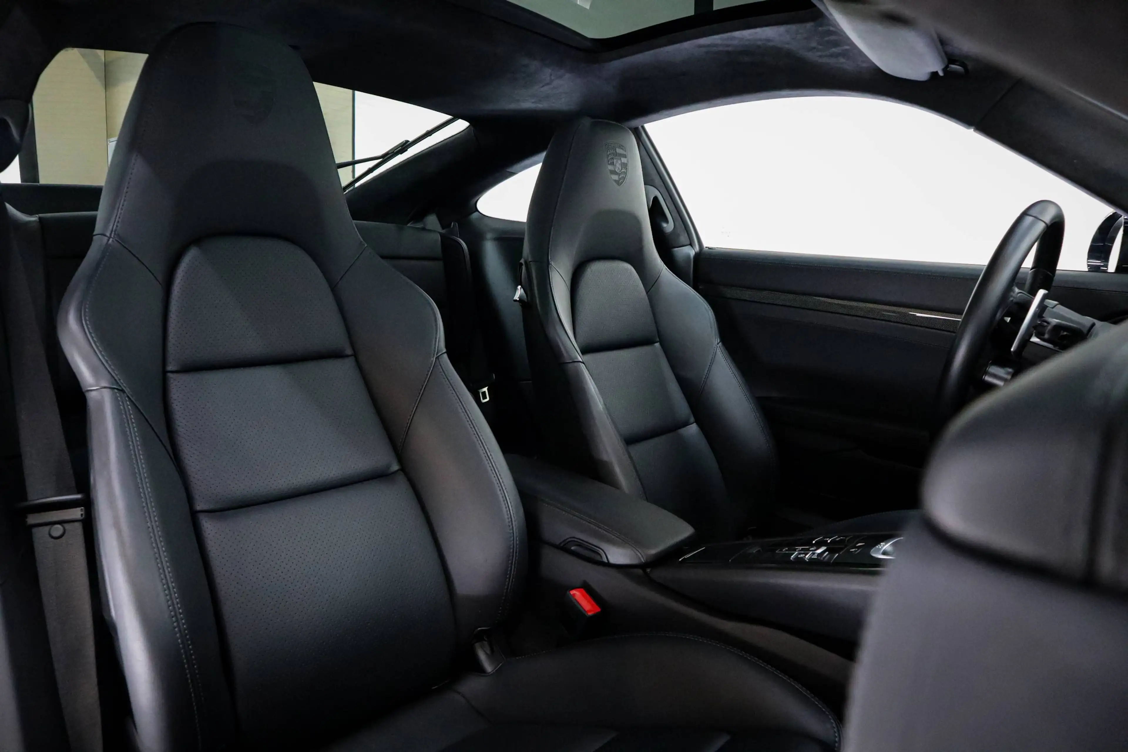 Porsche 991 Turbo S / High spec / — photo 10