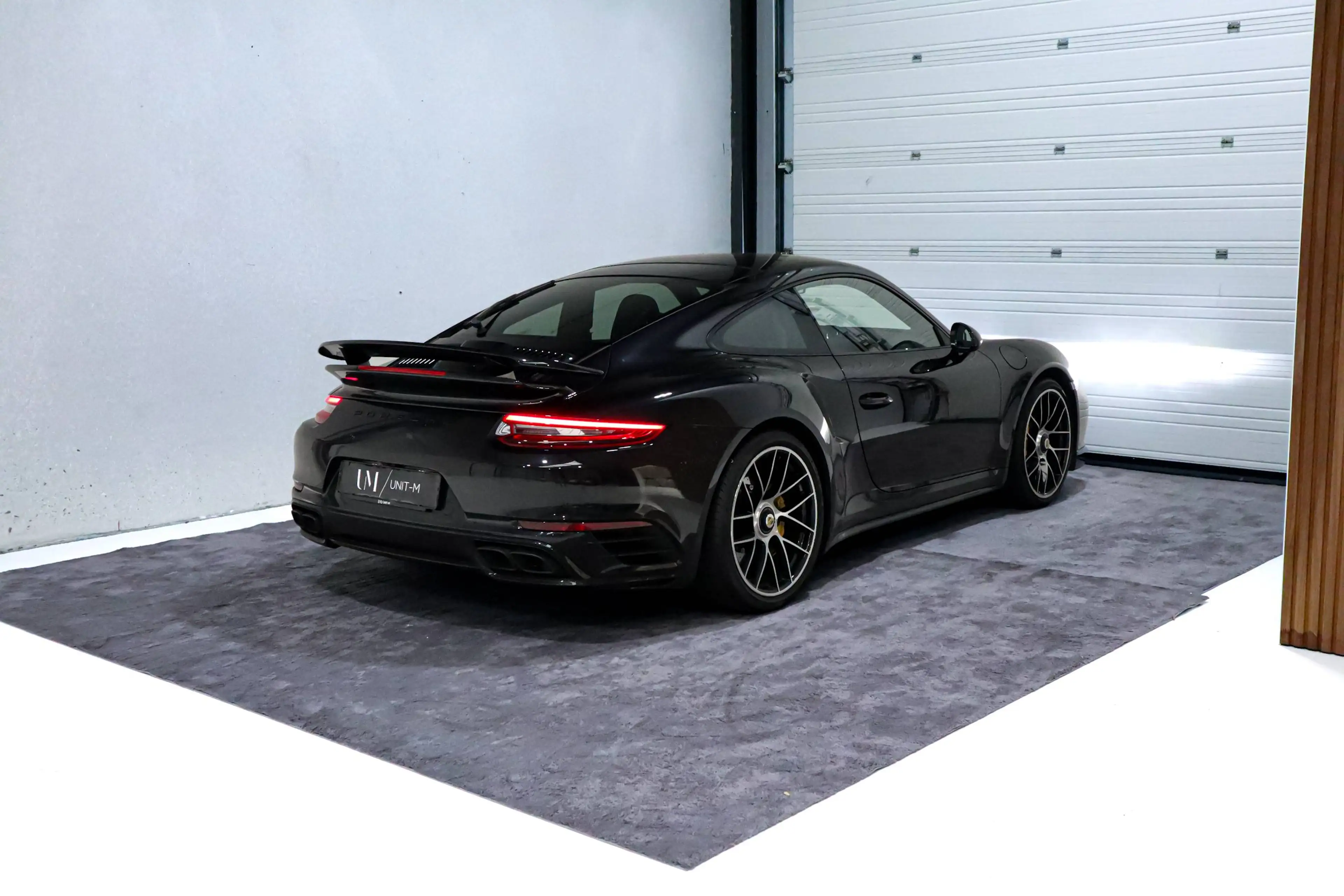 Porsche 991 Turbo S / High spec / — photo 7