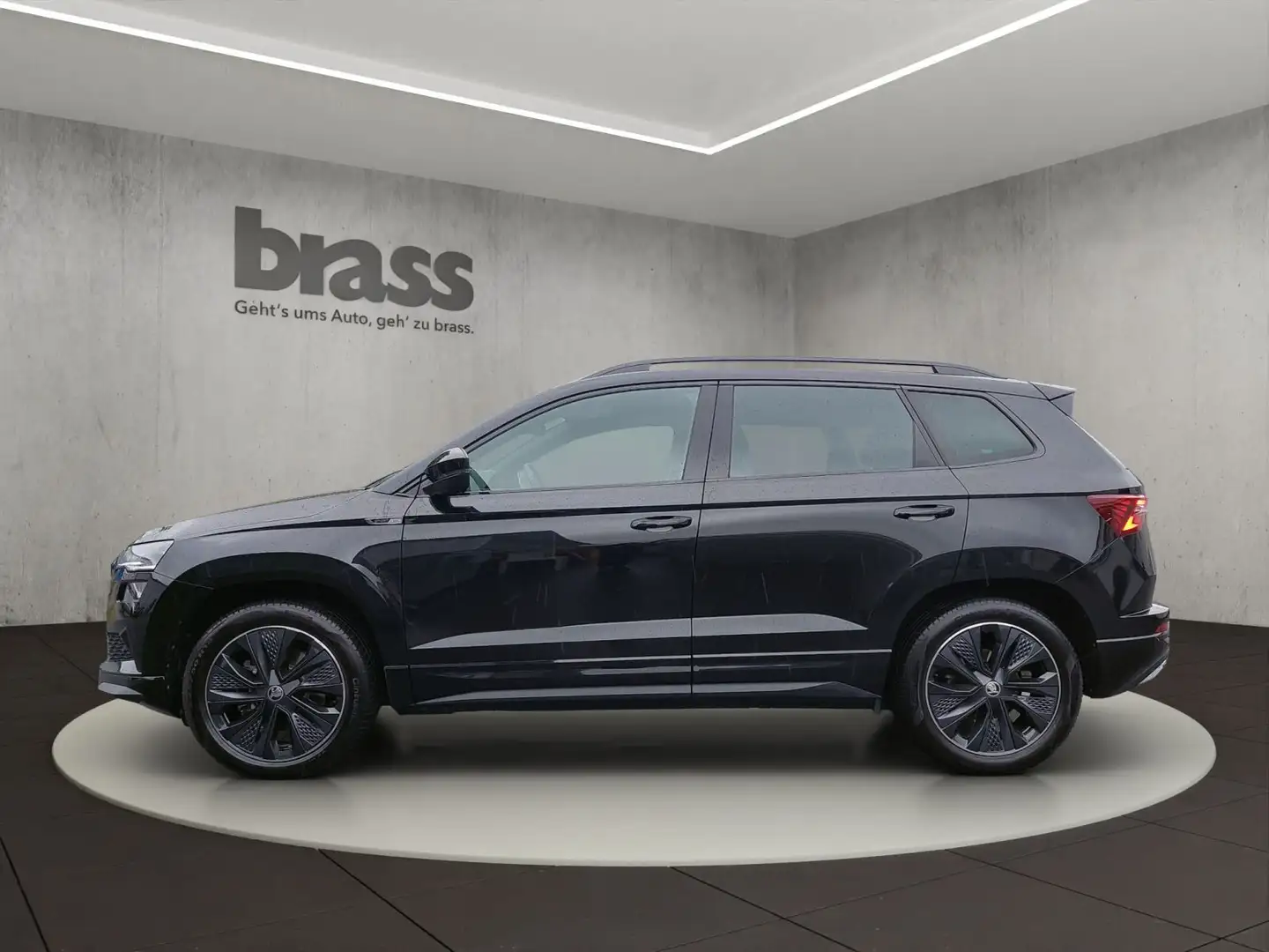 Skoda Karoq Sportline  - AHK Negro - 2