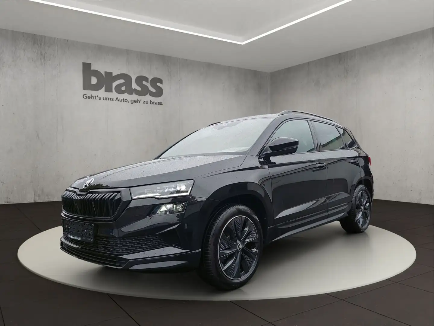 Skoda Karoq Sportline  - AHK Negro - 1