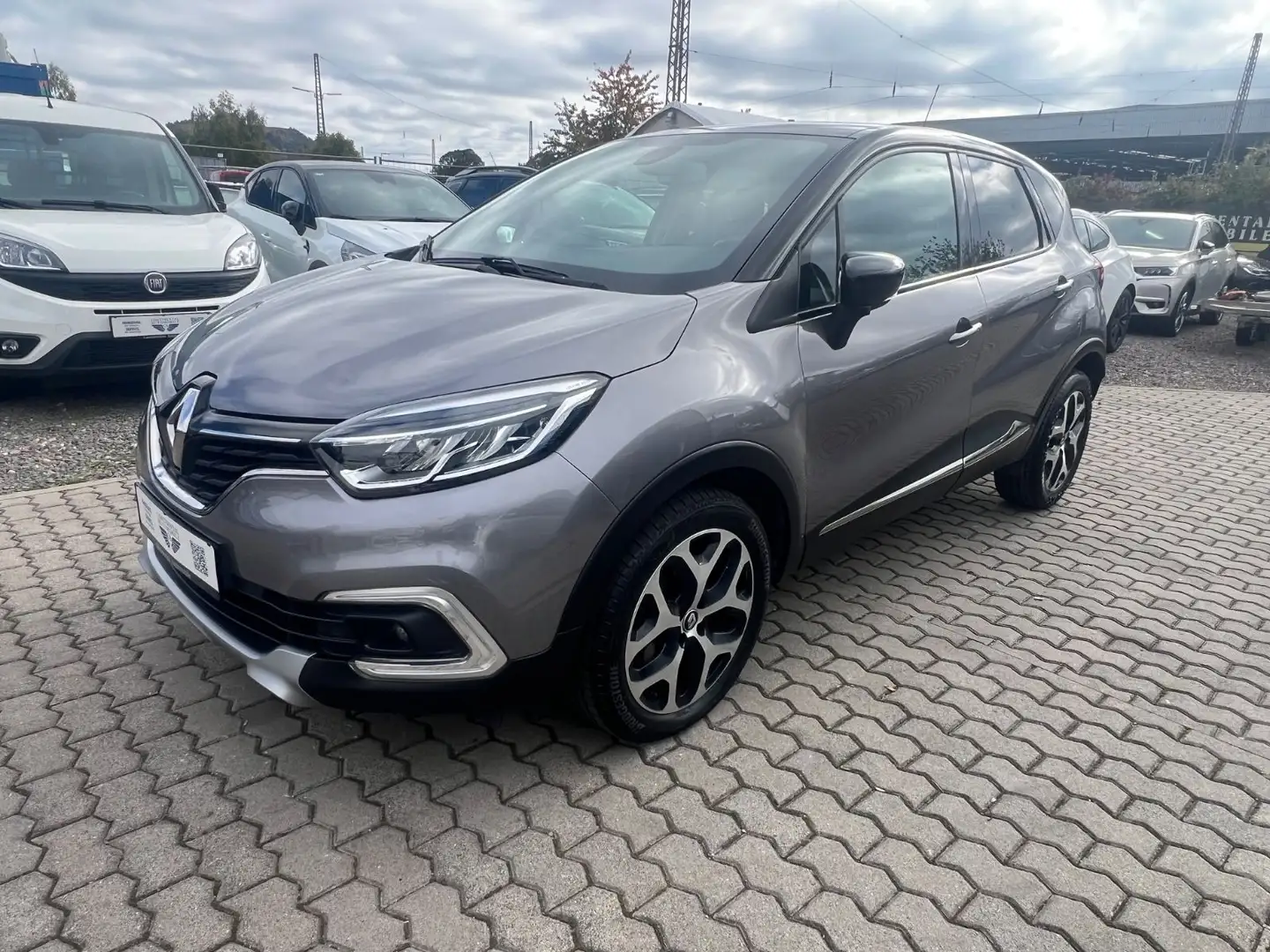 Renault Captur Intens Automatik Gris - 2
