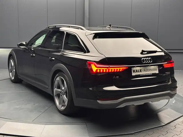 Audi A6 Allroad view 3