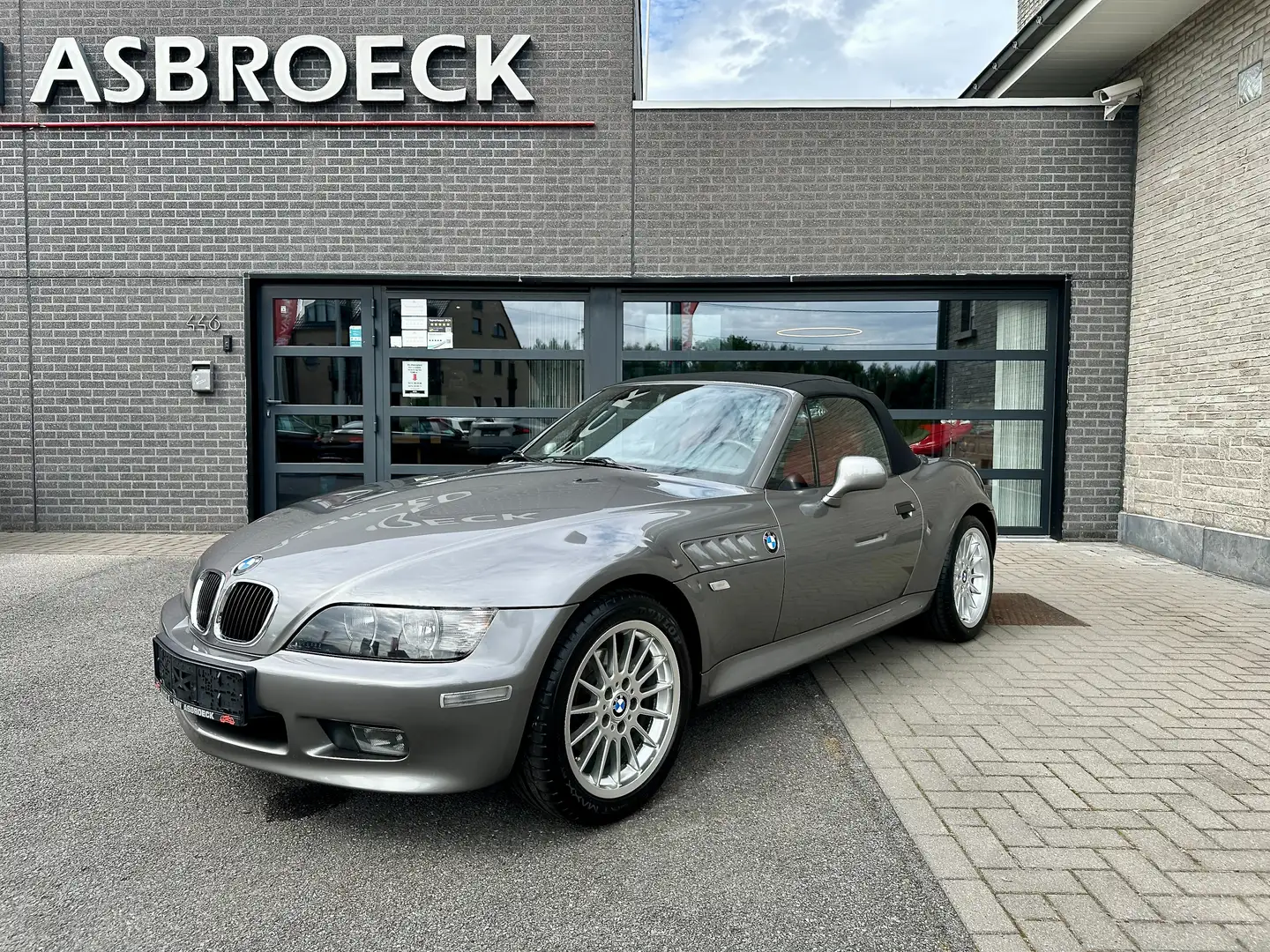 BMW Z3 2x Z3 roadster 1.9i met slechts 50.000 km !! Gris - 1