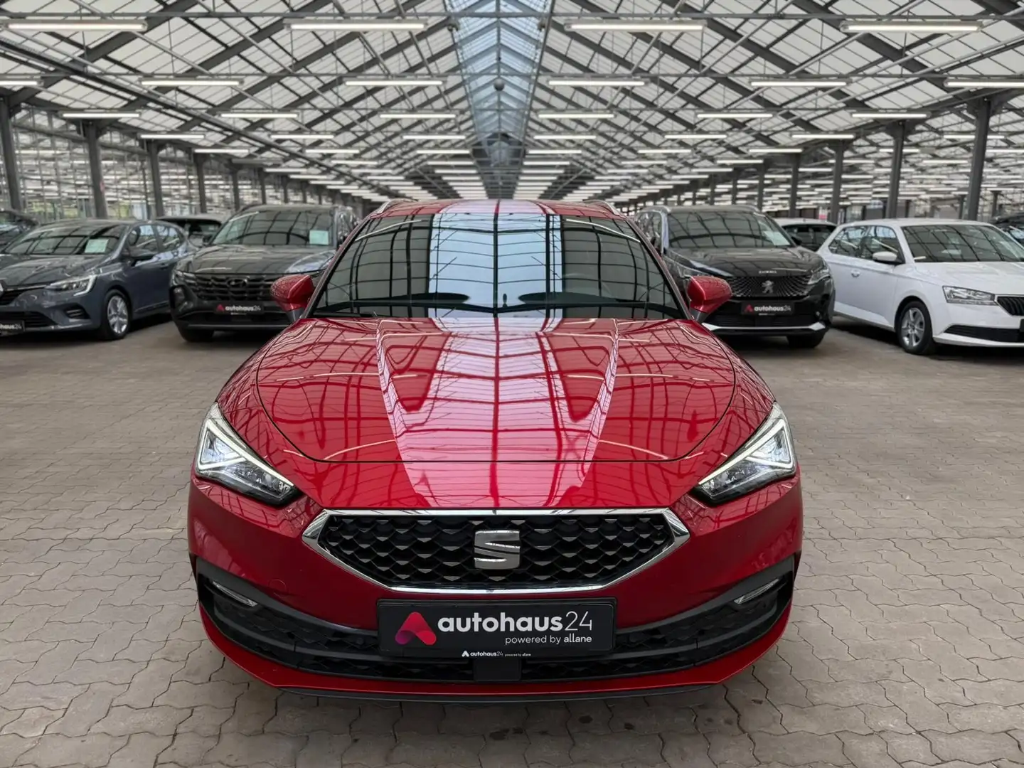 SEAT Leon Sportstourer  1.5 eTS|IXcellence|DSG|LED Rot - 2