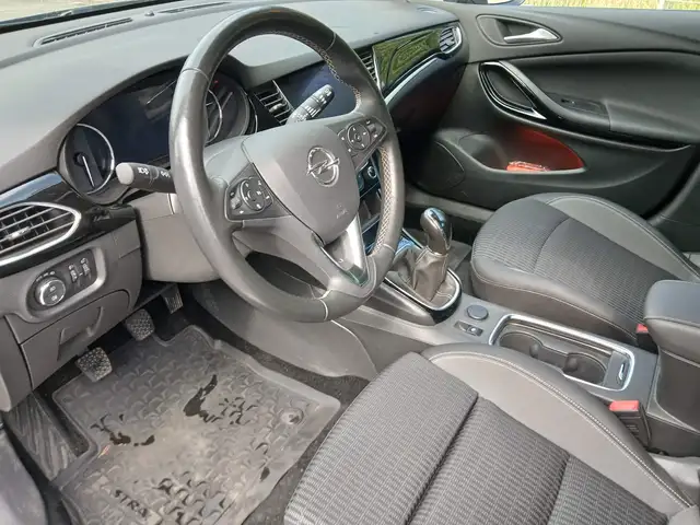 Opel Astra view 10