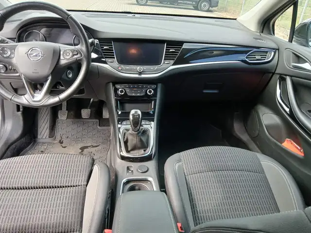 Opel Astra view 14
