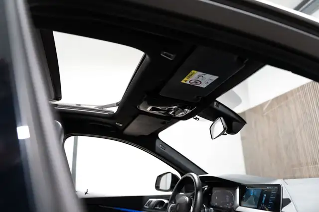 BMW 1 Series view 19
