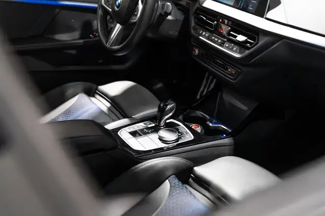 BMW 1 Series view 21