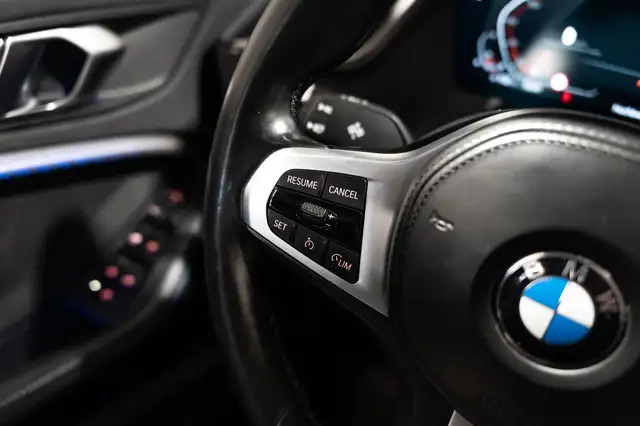 BMW 1 Series view 24