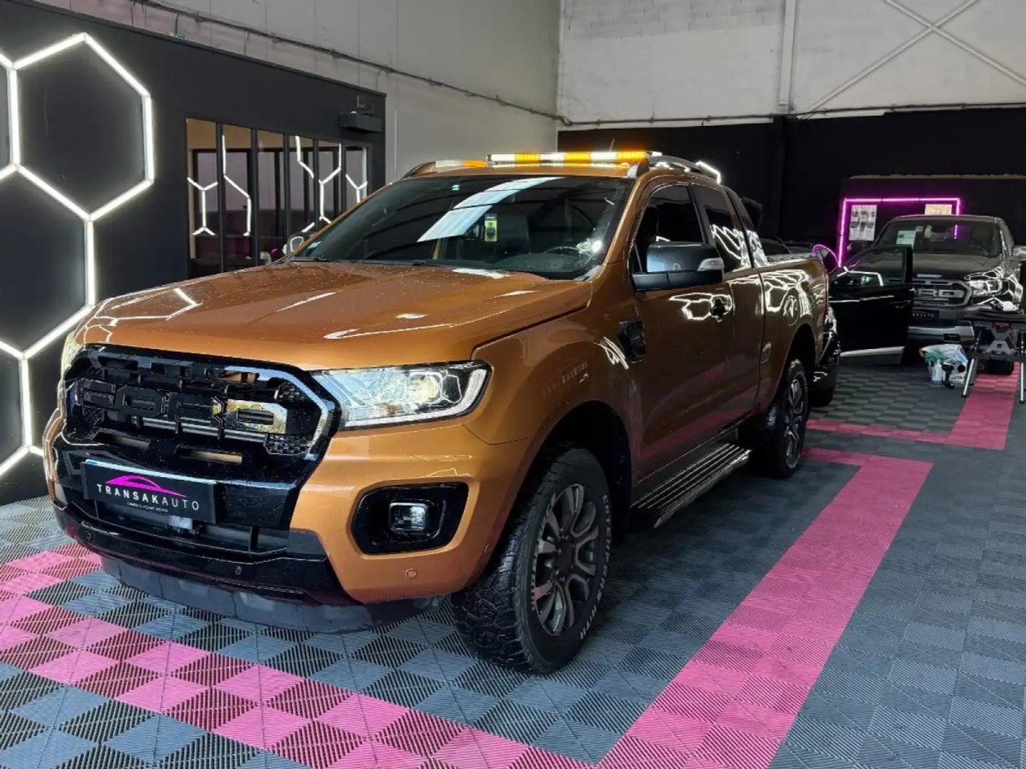 Ford Ranger SUPER CABINE WILDTRACK 213 CH 2.0L BV10 Garantie 5 ans~ Caméra de Recul ~ Sièges chauffants ~ Feux automatiques Or - 2