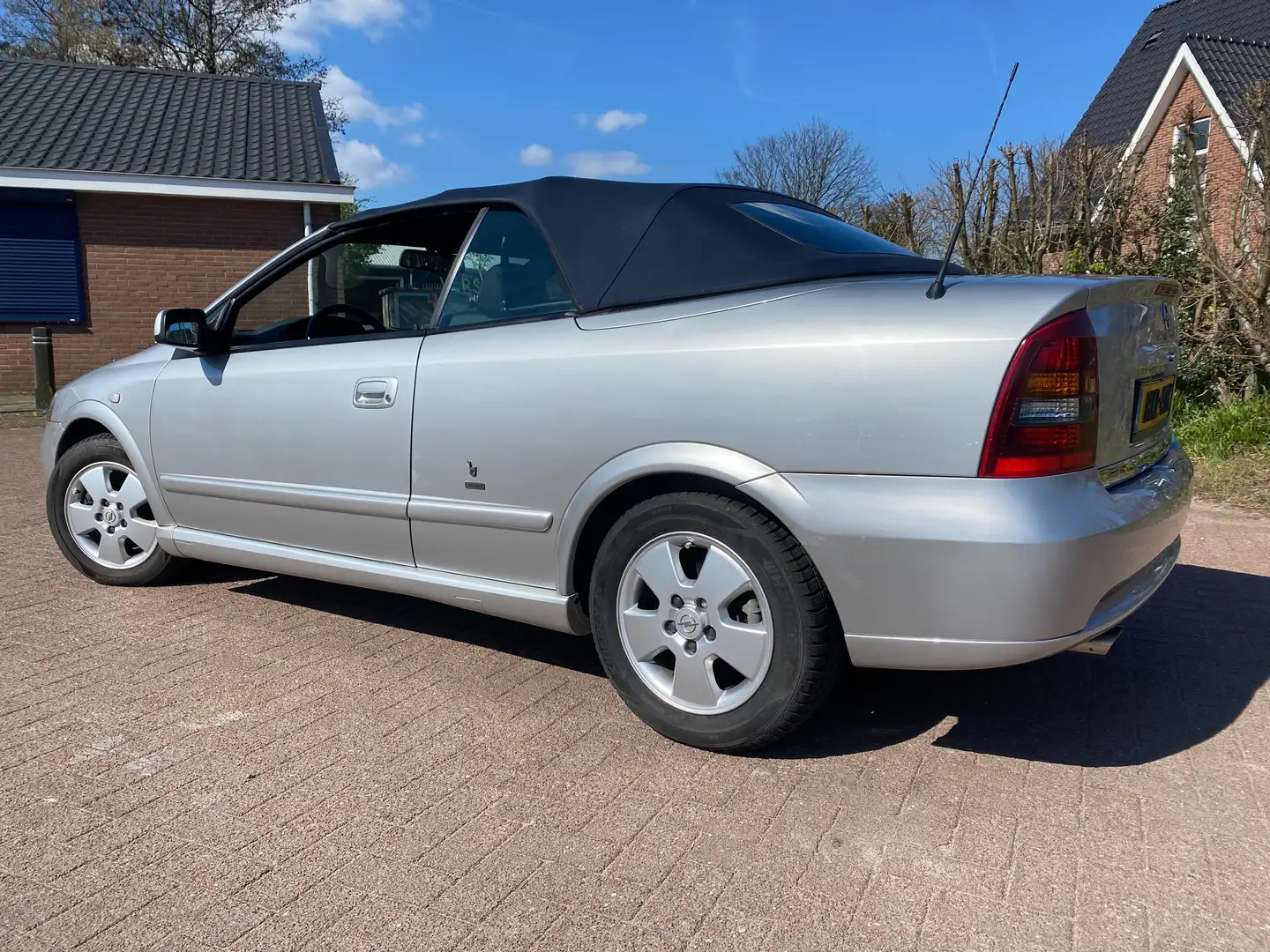 Opel Astra G Astra 1.8-16V Bertone 67821 kilometer Zilver - 2