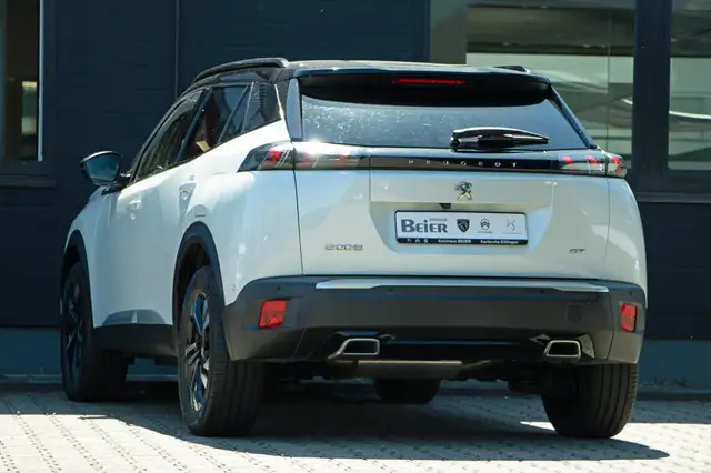 Peugeot 2008 view 2