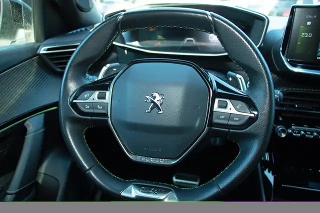 Peugeot 2008 view 14