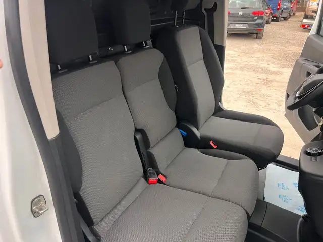 Peugeot Partner view 10