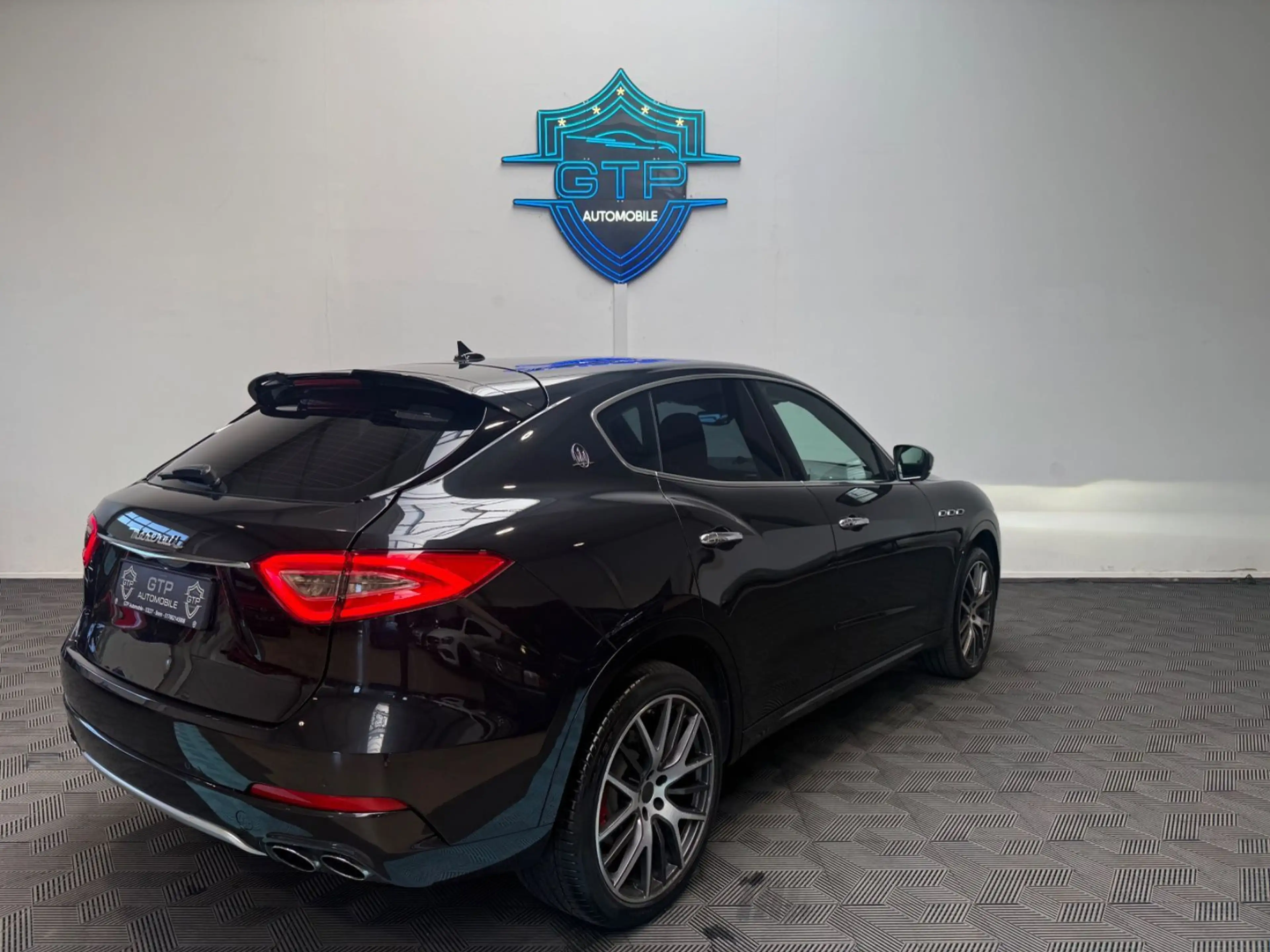 Maserati Levante S *SPORTAGA*Memory*Leder-Schwarz* — photo 8