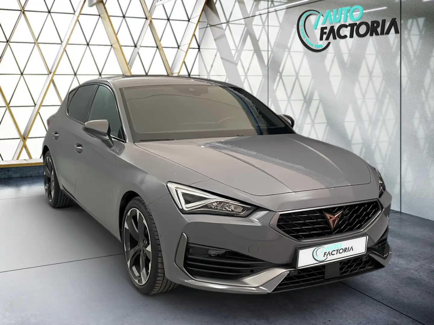 CUPRA Leon -41% 1.5 TSI 150cv BVA +GPS+CAM+MATRIX LED+Opts Gris - 2