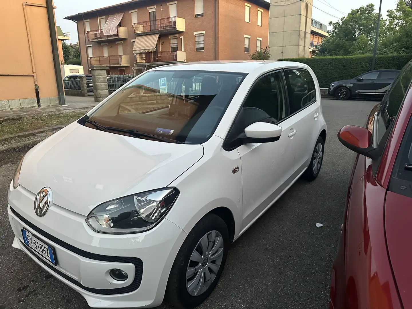 Volkswagen up! EcoFuel BlueMotion Technology load - 2