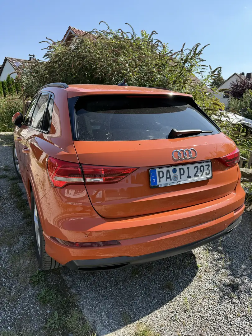 Audi Q3 35 TFSI advanced Оранжевий - 2