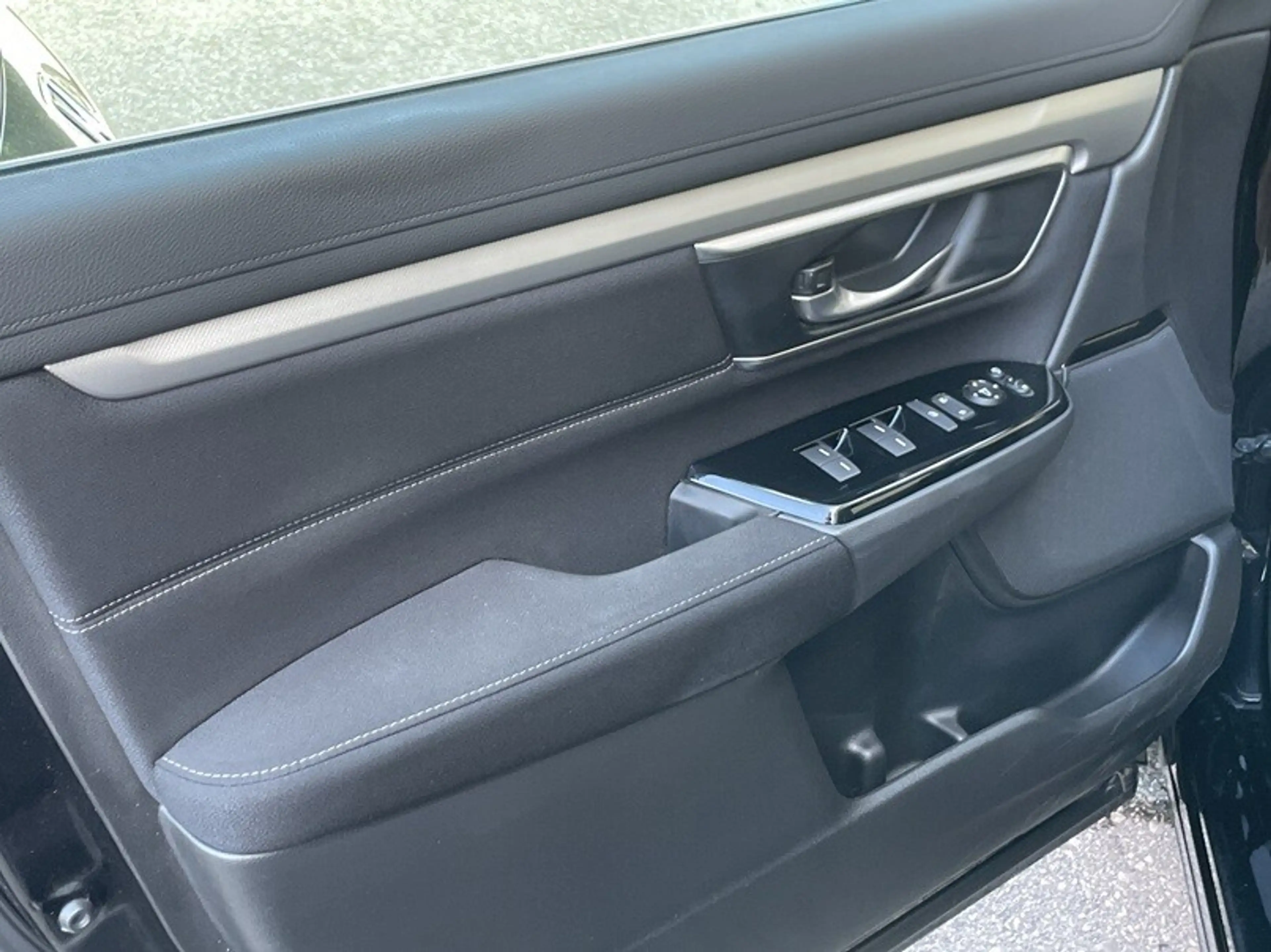 Honda CR-V 2,0 i-MMD Hybrid Elegance AWD Aut. — photo 10